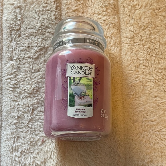 Yankee Candle Other - Yankee Candle Garden Hideaway Jar Candle - Mauve